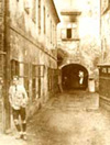 ca 1930 Hof-Hausseite